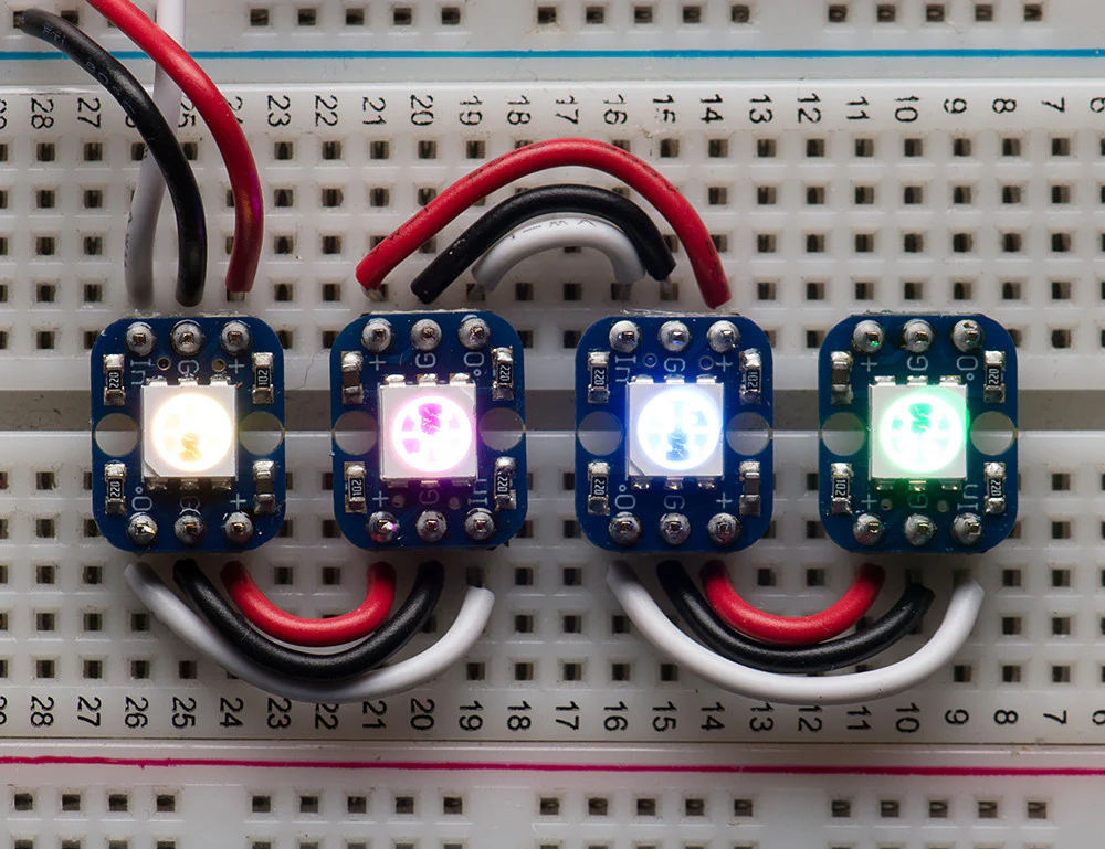 Breadboard-friendly RGB Smart NeoPixel - Pack of 4 - Image 2