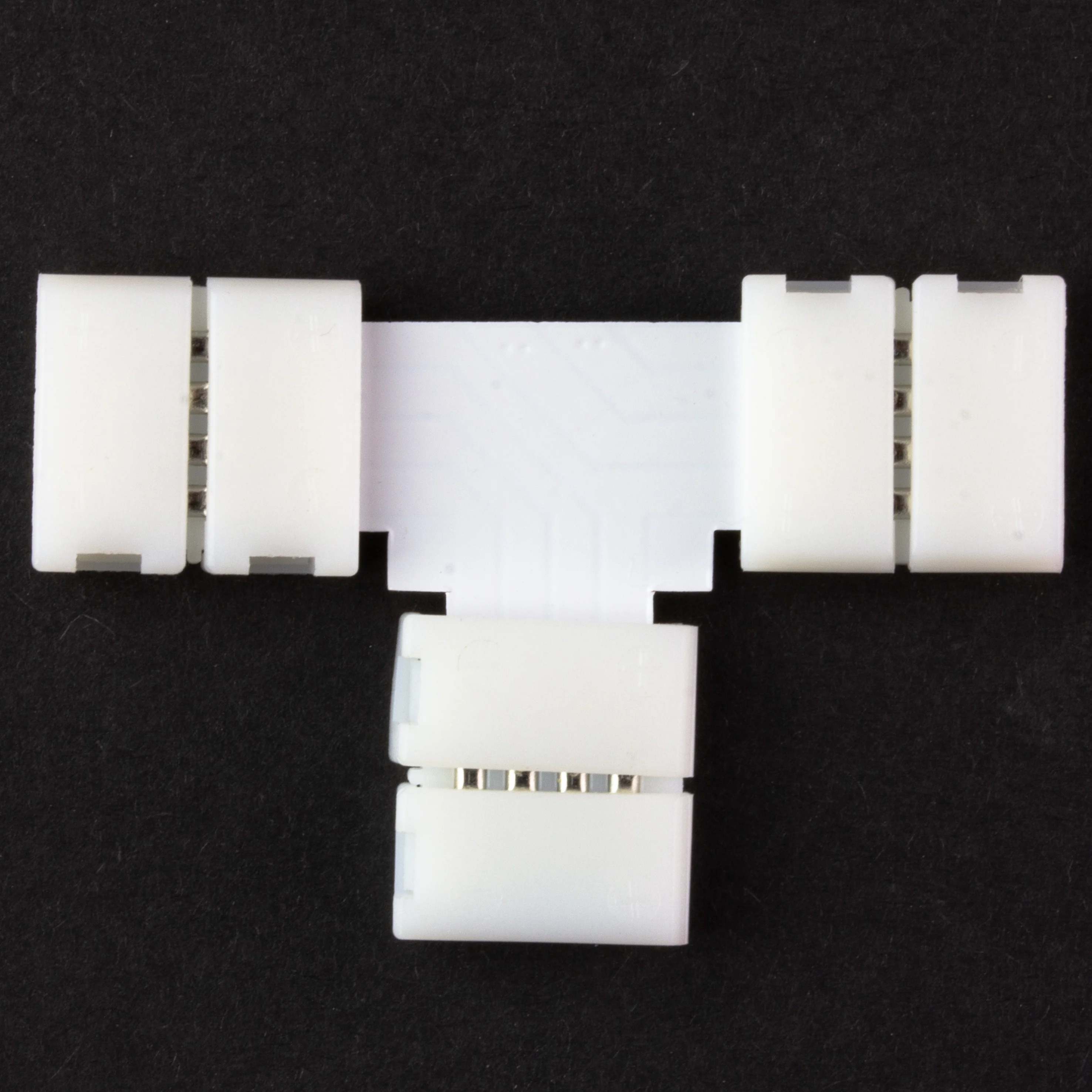 Flexible LED Strip Adaptor - 4-pin - Image 2