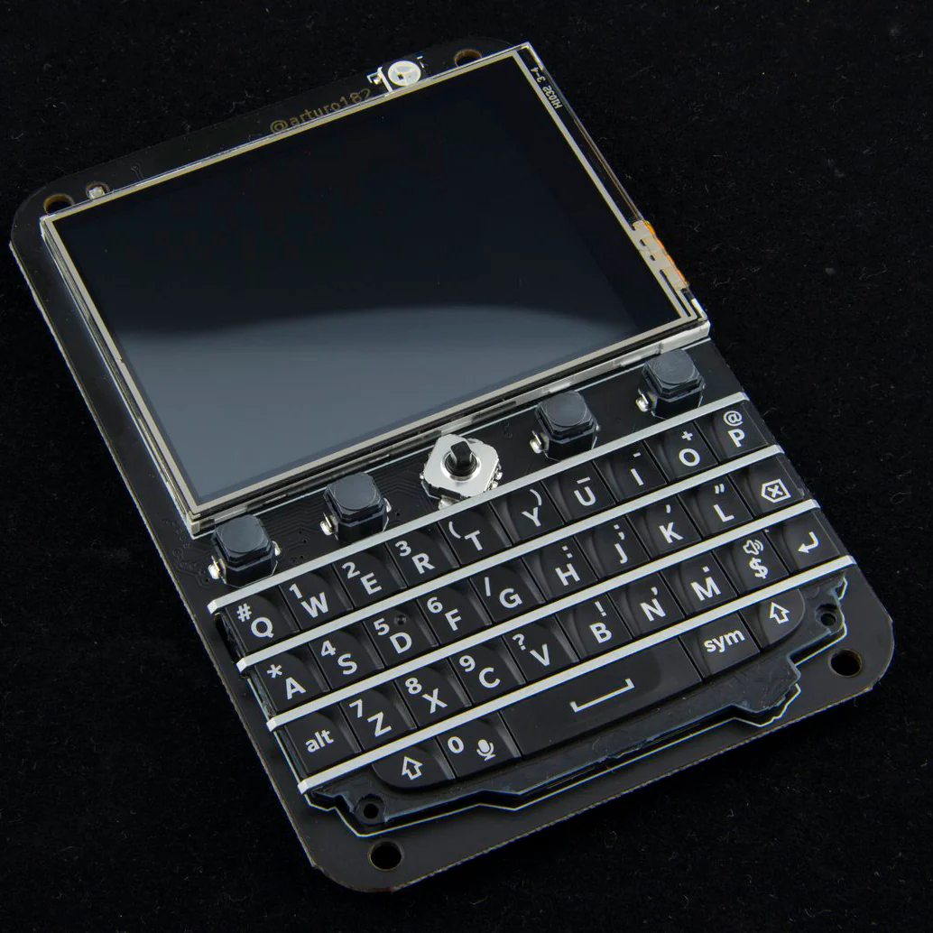 Keyboard FeatherWing - QWERTY Keyboard + 2.6" LCD - Image 3