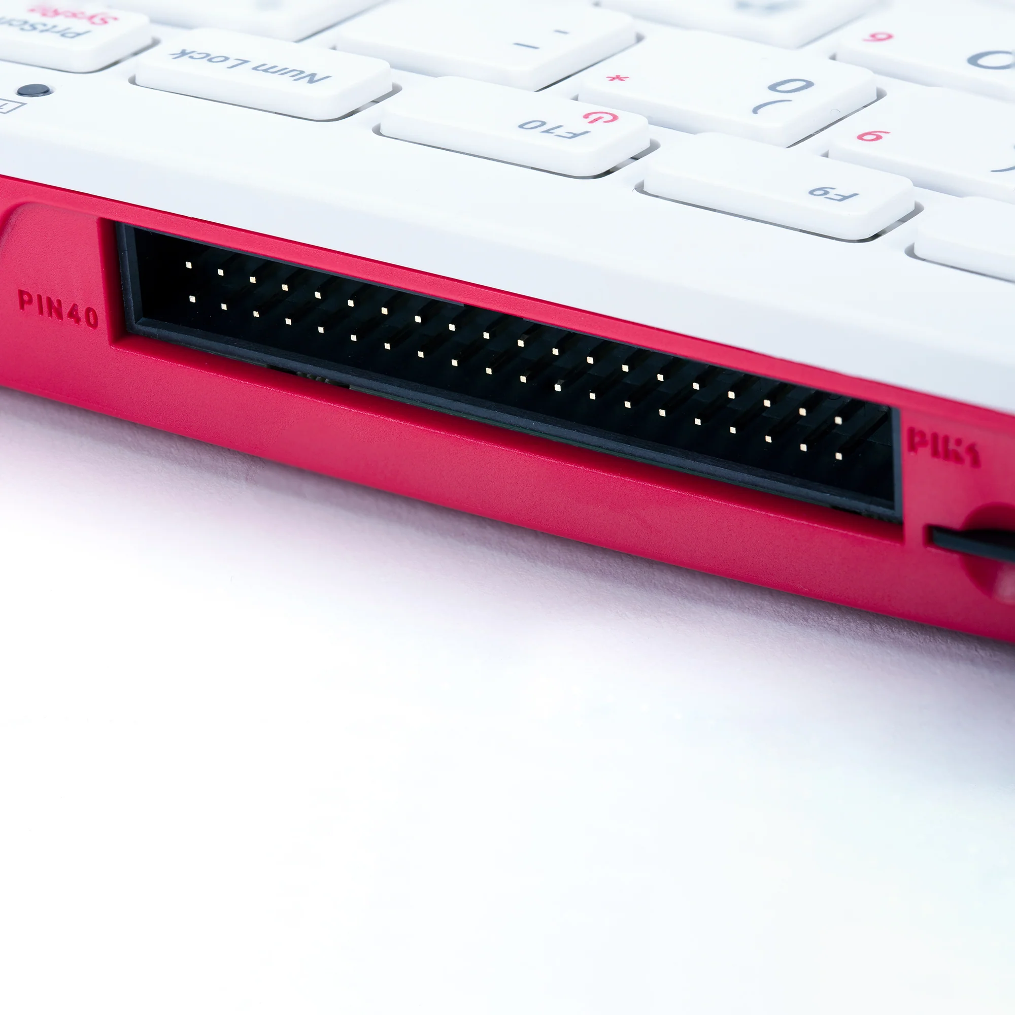 Raspberry Pi 400 - Image 3